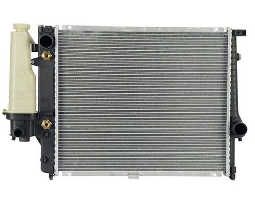 Pièces détachées automobiles 17111719309 Radiateur de refroidissement du moteur automobile Pour BMW 5 E34 520i 2 AT 1989-1992